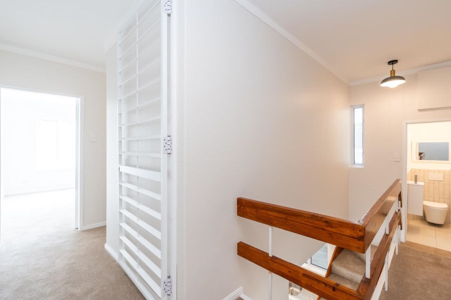 To Let 2 Bedroom Property for Rent in Sea Point Western Cape